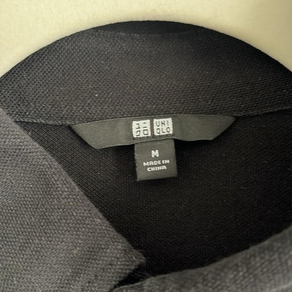 Men’s Uniqlo button down polo black - Picture 3 of 4